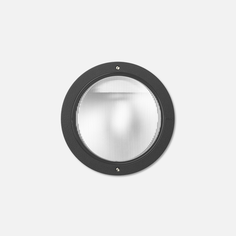 Recessed wall luminaire