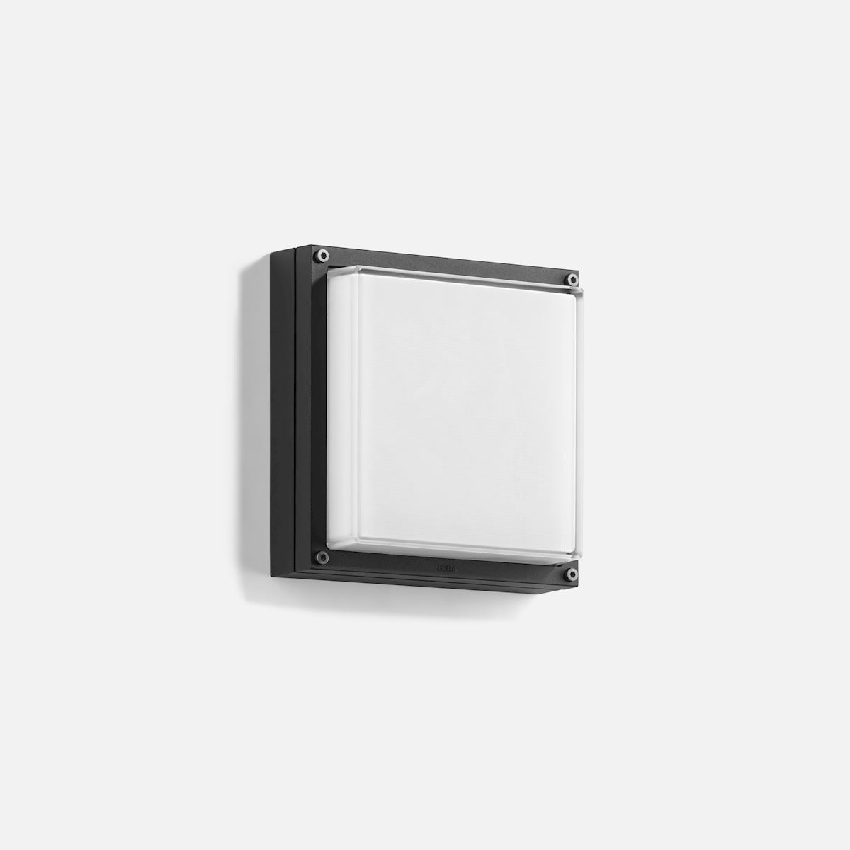 Impact-resistant ceiling and wall luminaire