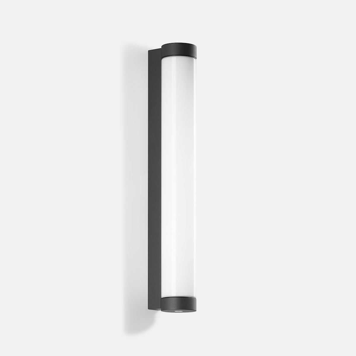 Linear wall luminaire