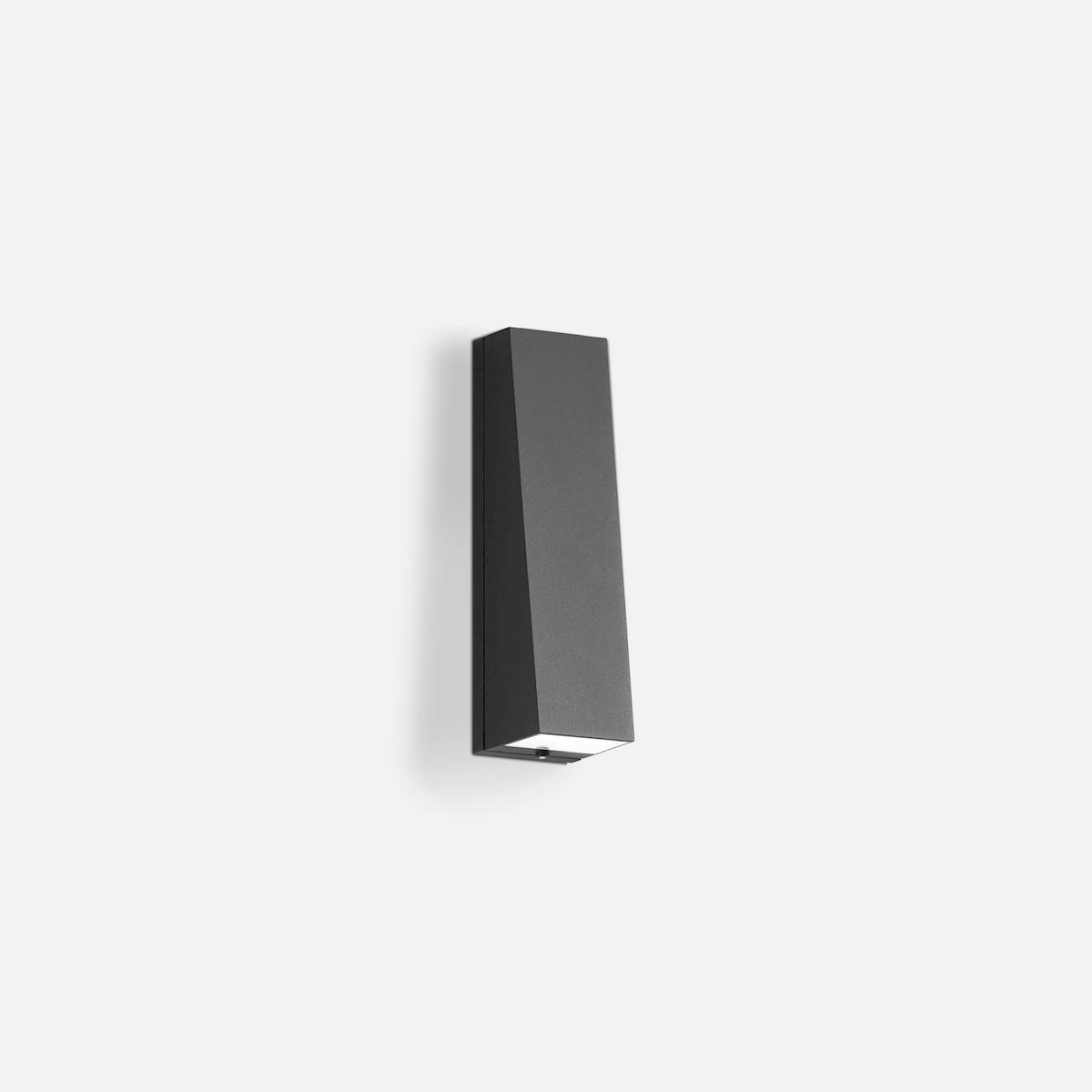 Wall luminaire