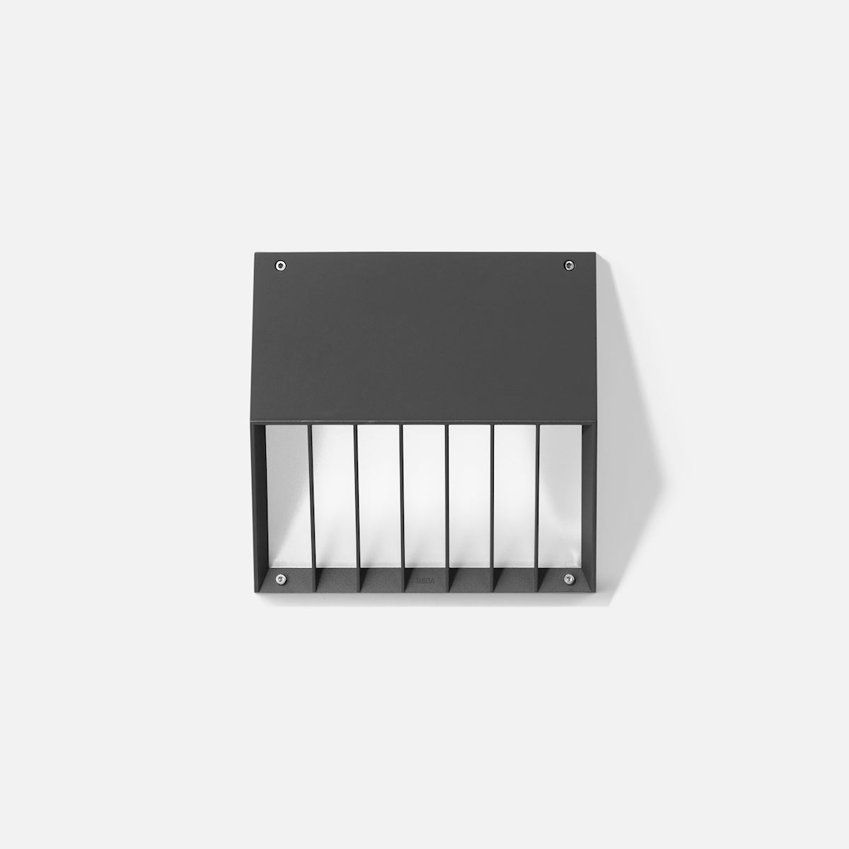 Wall luminaire