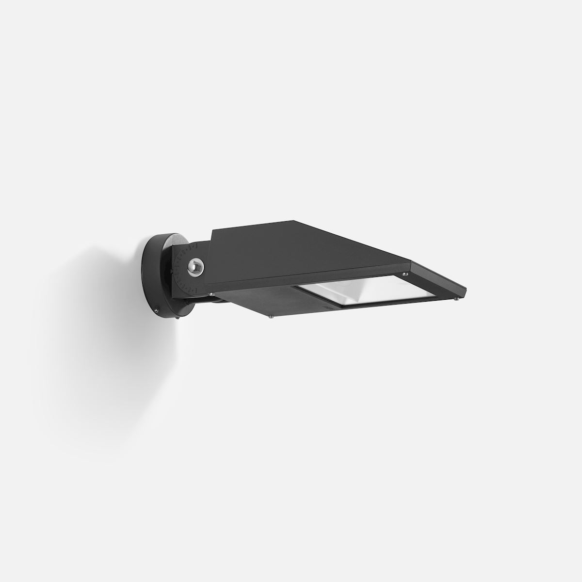 Wall luminaire